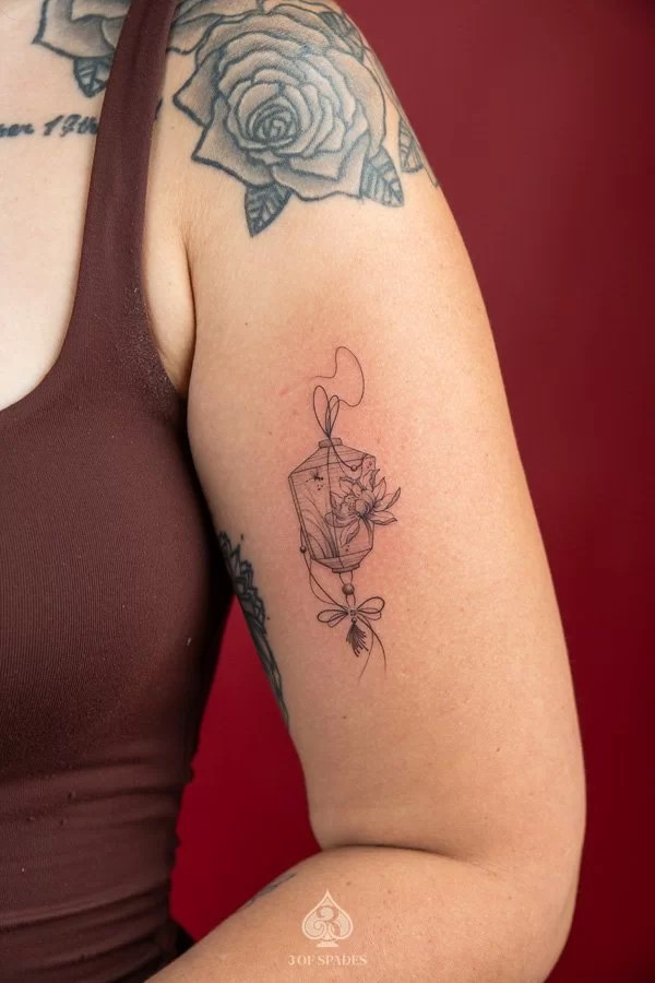 Flower Detailed Lantern